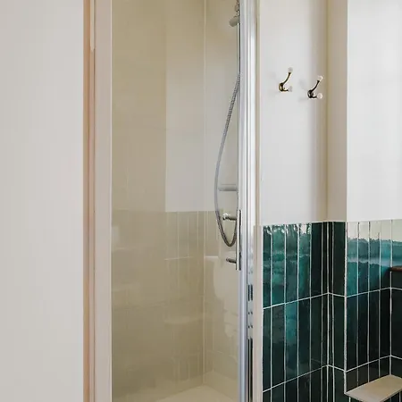 La Baie - De Charme Entierement Equipe A 5min Du Mont St Michel *