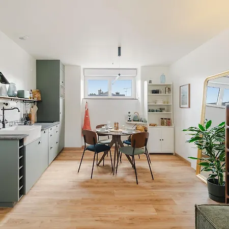 Apartment La Baie - De Charme Entierement Equipe A 5min Du Mont St Michel *